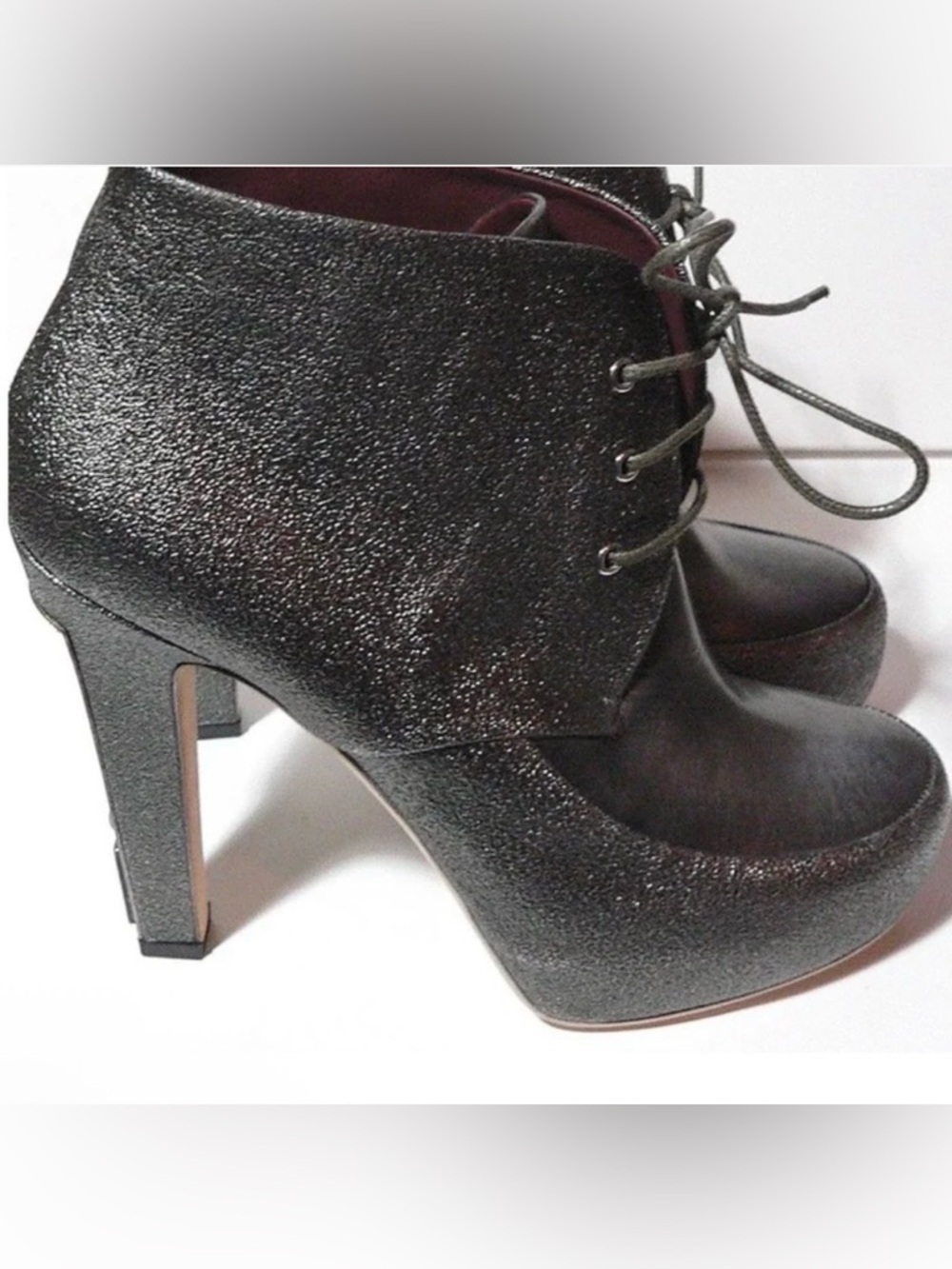 NWOT Chanel Metallic Lace-Up Ankle Boots Chanel Hardware Heel RARE Sz 39 Unreal💫